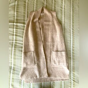 Ann Taylor LOFT warm vest, size XS/S